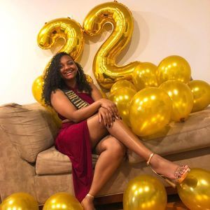 Meet your Posher, Amari